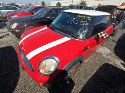 Vehicle: 2008 MINI COOPER (Lot 183)