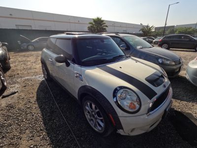 Vehicle: 2007 MINI COOPER (Lot 20)